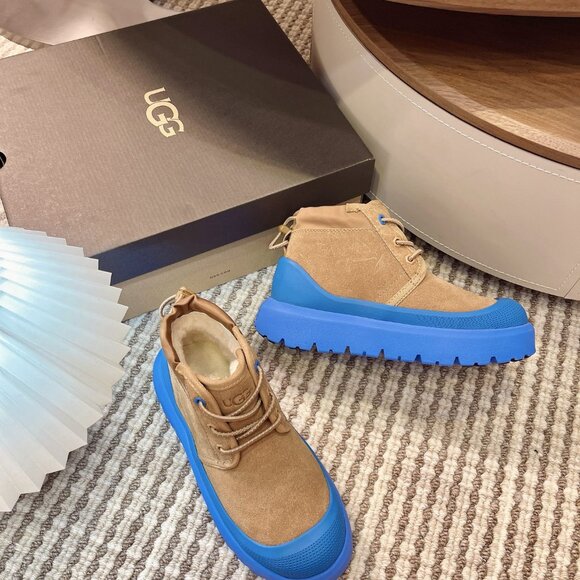 UGG snow boots - Picture 3 of 9